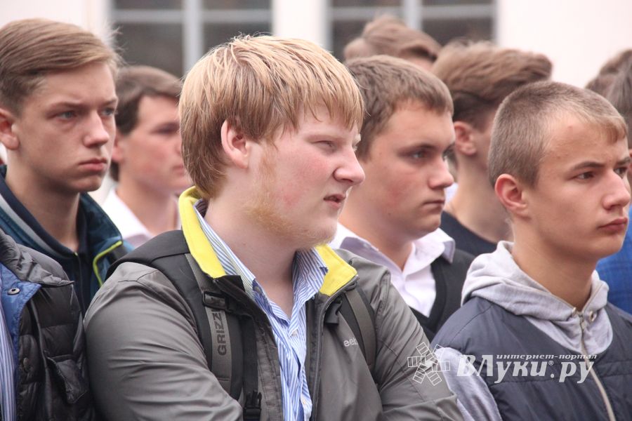 ВГСХА встретила первокурсников пирогами (ФОТО)