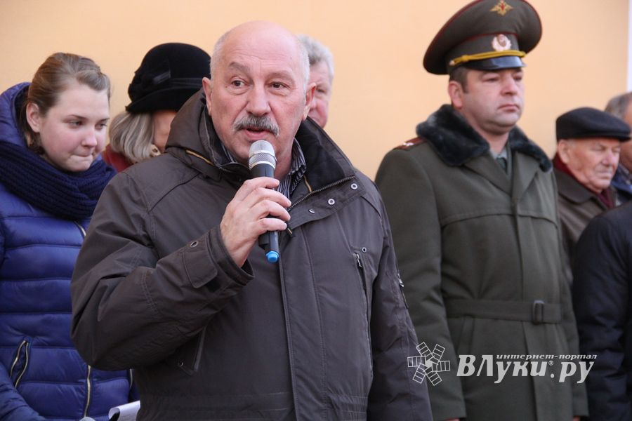 В школе №9 состоялось открытие мемориальной доски (фоторепортаж)