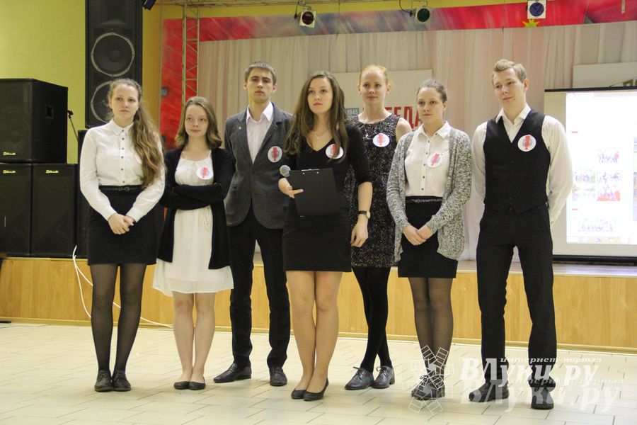 В Великих Луках прошла игра «Молодой политик» (фото)