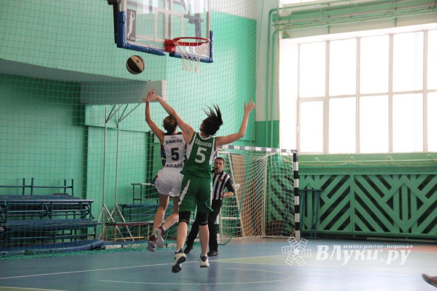 В Великих Луках прошли игры АСБ высшего дивизиона «Северо-Запад» среди женских команд (ФОТО)