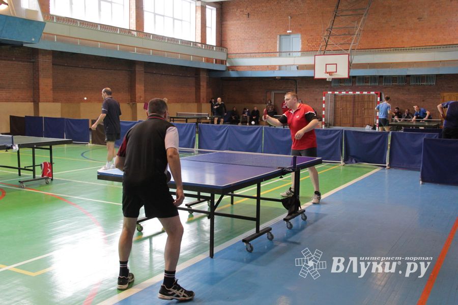 ​В Великих Луках прошел Кубок области по настольному теннису (фото)