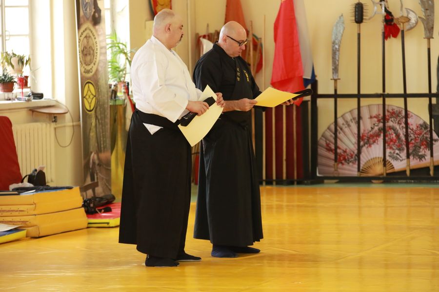 Великолукские последователи иайдзюцу выдержали сложный экзамен (ФОТО)