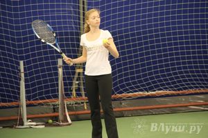 В СК «Ника» проходит открытый городской турнир по большому теннису (фото)