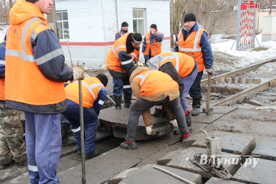 Лазавицкий переезд временно закрыт (ФОТО)