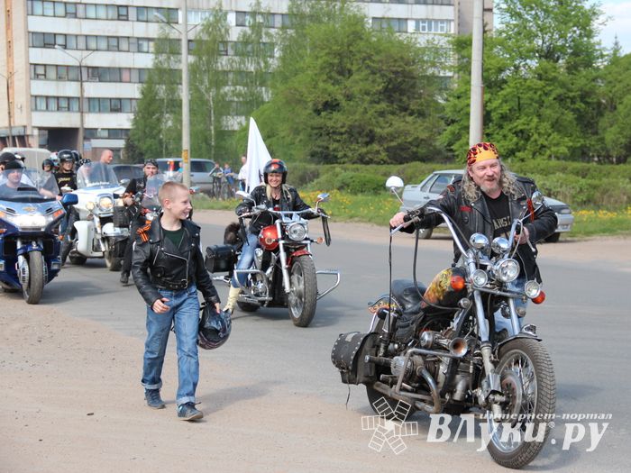 В Великих Луках прошло открытие мотосезона (ФОТО)