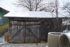 Из-за нарушения правил пожарной безопасности в Псковской области сгорел гараж (фото)
