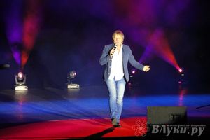 ДК ЛК Великие Луки: Две звезды в одном концерте (фото)