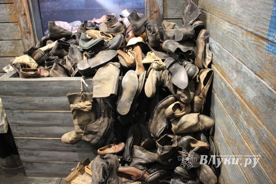 Великолучане знакомятся с «Поездом Победы» (ФОТО)