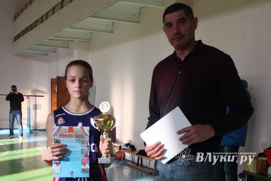 Велуколучанки стали победителями на Традиционном турнире по баскетболу (ФОТО)