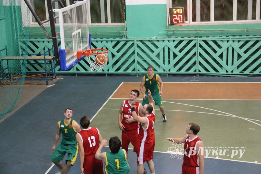 Баскетбол. Кубок города. "Экспресс" - Спартак" 