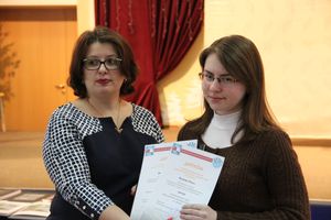 В Великих Луках наградили самых умных школьников 