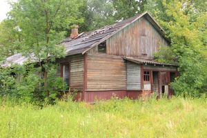 Великолукский барак-долгожитель не доживёт до нового года (ФОТО)