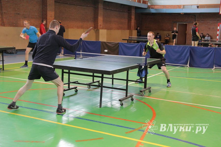​В Великих Луках прошел Кубок области по настольному теннису (фото)