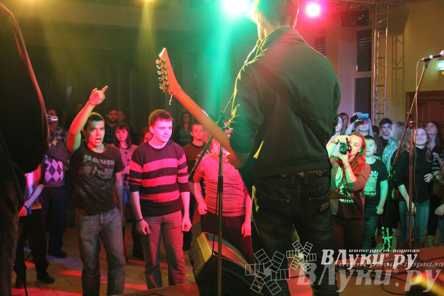 ​Фестиваль живой музыки «Арена фест» прошел в Великих Луках  (фото)