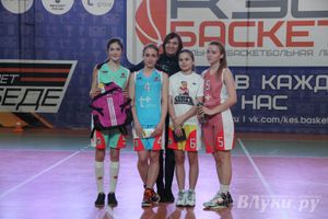 В Великих Луках прошли финальные игры Чемпионата ШБЛ «КЭС-БАСКЕТ» (фото)