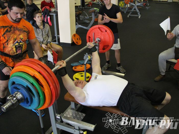 Первенство города по классическому жиму штанги и армлифтинг