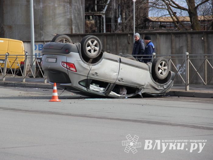 В ДТП на ул. Промышленной пострадал мужчина (ФОТО; ВИДЕО)
