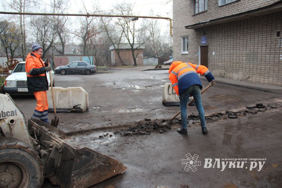 Улица Зенцовская закрылась для движения (ФОТО)
