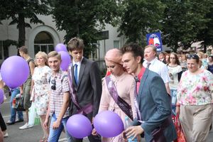 Великолукской «Бригантине» пришлось поплавать под дождём (ФОТО)