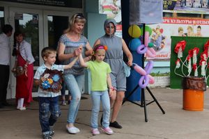 В Великих Луках чествовали близнецов (ФОТО)