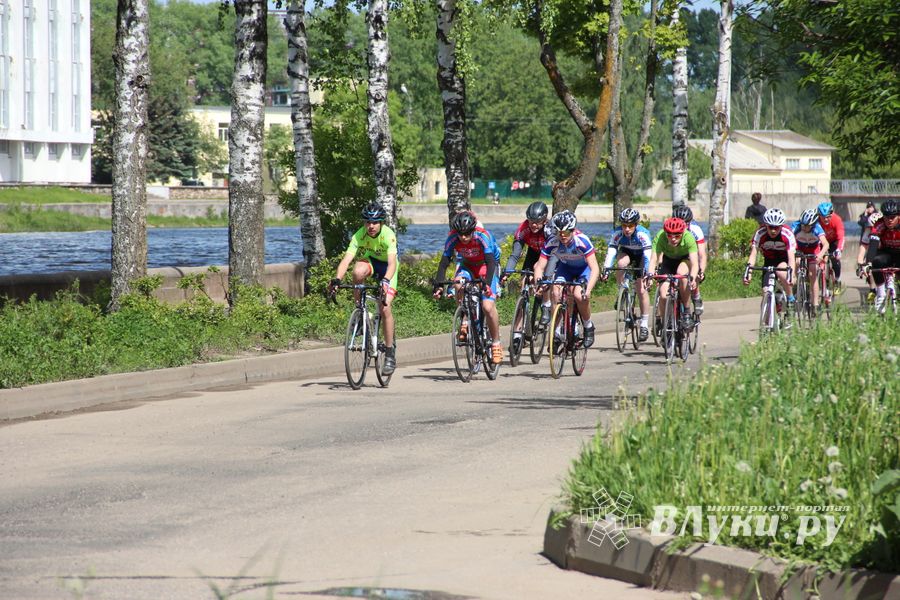 В Великих Луках прошли Всероссийские соревнования по велосипедному спорту (ФОТО)