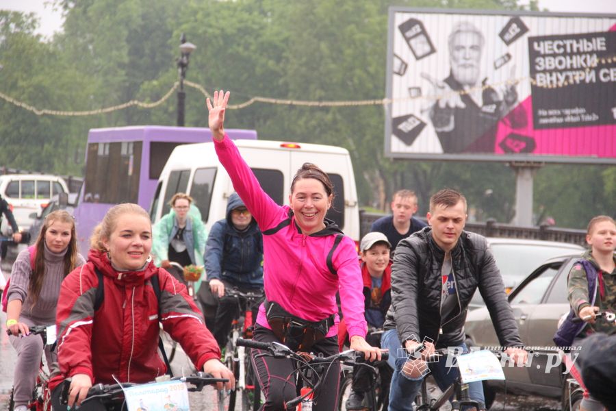 Зигзаг здоровья выполнили великолукские велосипедисты (ФОТО)