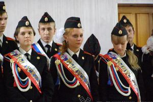 «Последний звонок» в школах Великих Лук