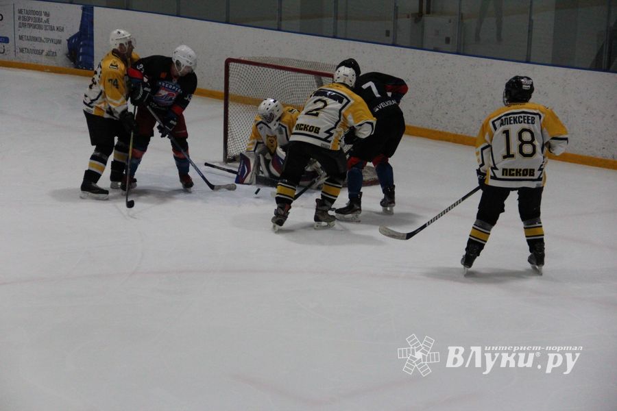 Матч в рамках Регионального Чемпионата НХЛ прошел в «Айсберге» (ФОТО)