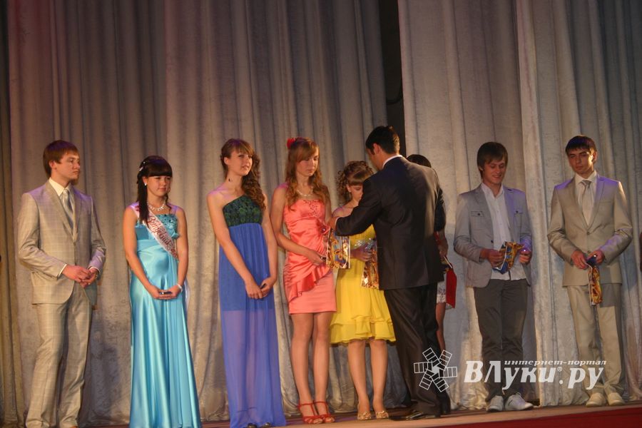 В ДК ЛК прошло награждение медалистов