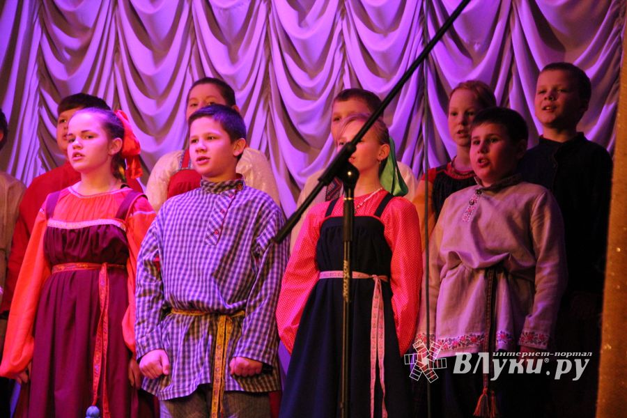 В Великих Луках состоялся праздничный концерт «В Светлый праздник Рождества» 