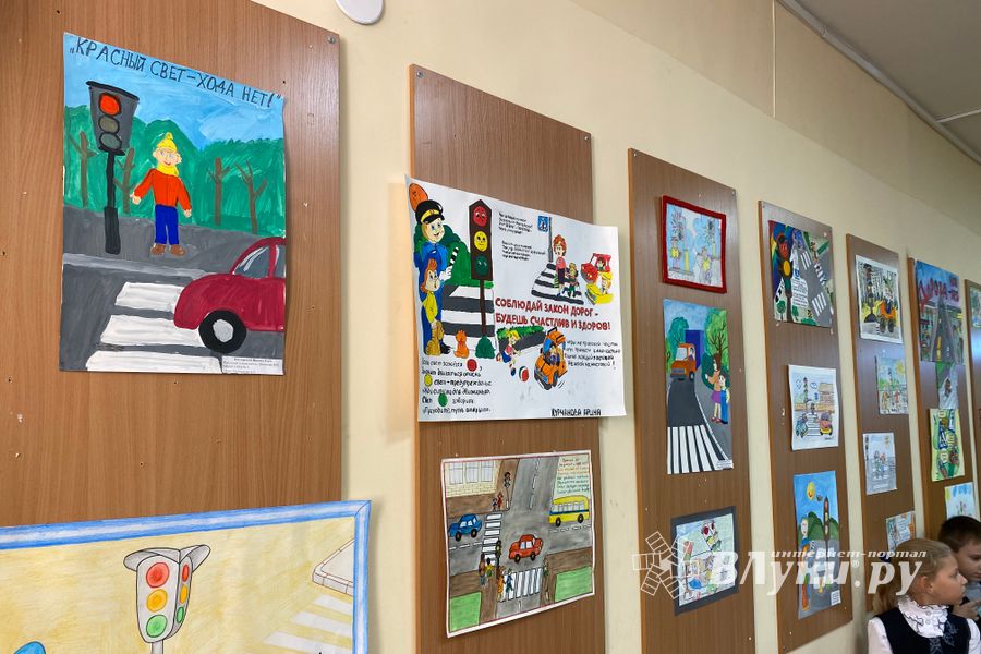 Первоклашек посвятили в пешеходы