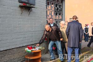 В Великих Луках прошло открытие мемориальной доски памяти Е.А. Клевцова