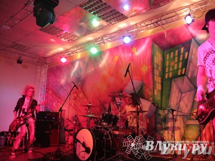 Гранж-фестиваль «Жизнь без Нирваны»