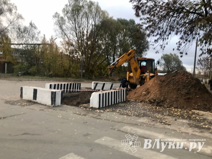 Перекрёсток улиц Дружбы и Глинки частично закрыт (ФОТО)