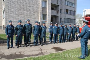 В Великих Луках прошли соревнования пожарных расчетов