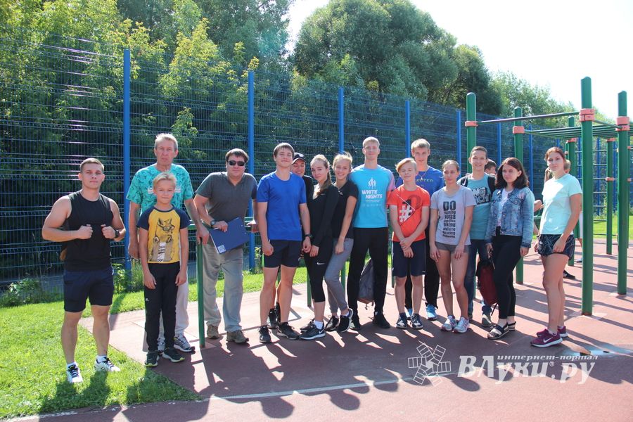 Спортивними мероприятиями отметили День физкультурника в Великих Луках (ФОТО)