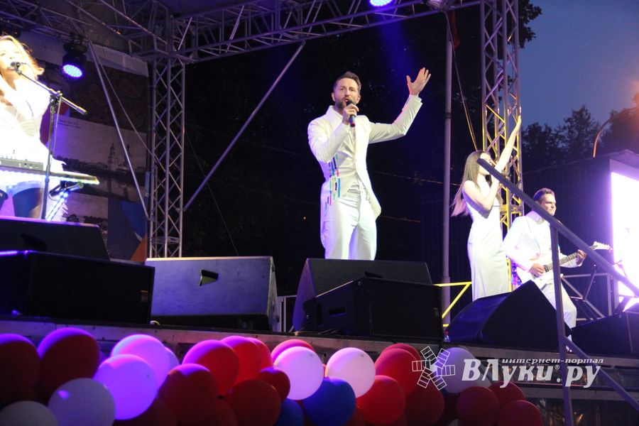 Людмила Чурсина и Пелагея поздравили Великие Луки с 850-летием (ФОТО)