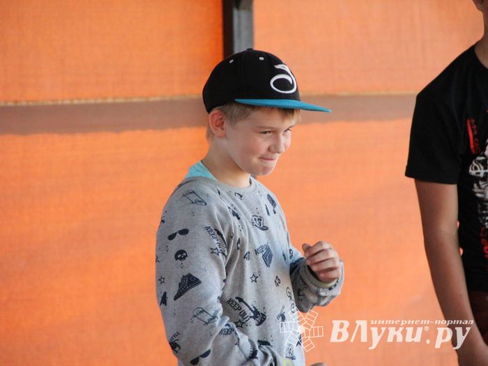  «ORIGINAL BBOYS CYPHERS» в Великих Луках (ФОТО+ВИДЕО)