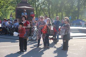 Праздничный салют в честь Дня Победы был дан в Великих Луках (ФОТО)