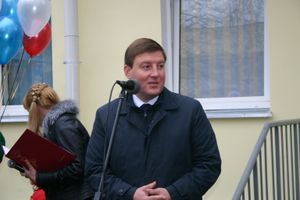 Губернатор области принял участие в торжественной церемонии открытия нового детского сада (ФОТО)