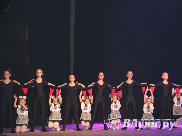 18 мая состоялся юбилейный концерт коллектива мажореток «Золотые погоны» (ФОТО)