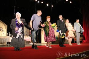 Народные артисты России выступили в Великих Луках (фото)