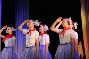 «Великолукская Веснянка» на сцене ДК ЛК