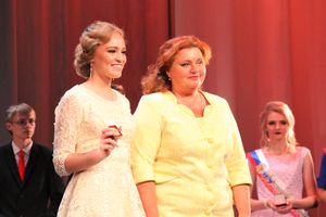 Великолукским выпускникам вручили медали «За особые успехи в учении» (ФОТО)