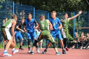 В Великих Луках прошли спортивные мероприятия, приуроченные ко Дню физкультурника (ФОТО)