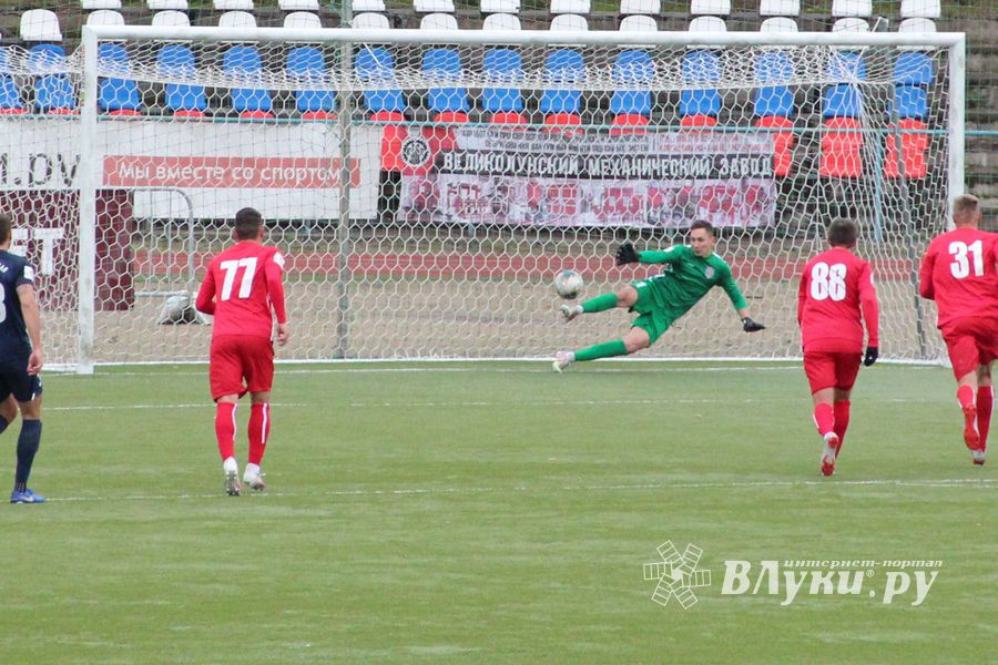 «Луки-Энергия» уступила «Ленинградцу» в домашнем матче (ФОТО)