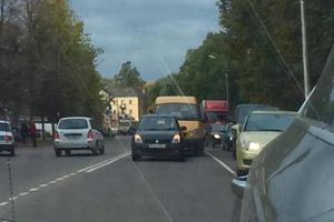 В Великих Луках на проспекте Гагарина произошло ДТП с участием 3-х автомобилей (фото)