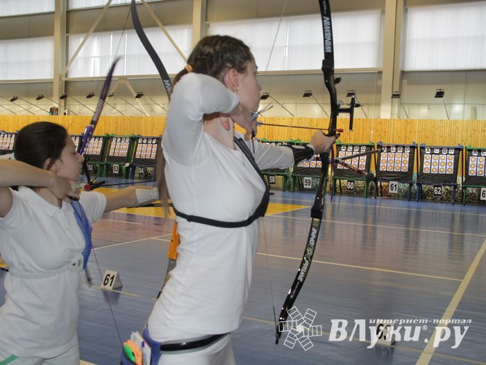 В Великих Луках стартовали всероссийские соревнования по стрельбе из лука «Надежда России» (ФОТО)