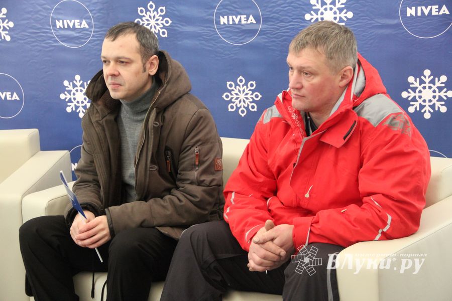 В Великих Луках появился новый каток (ФОТО)