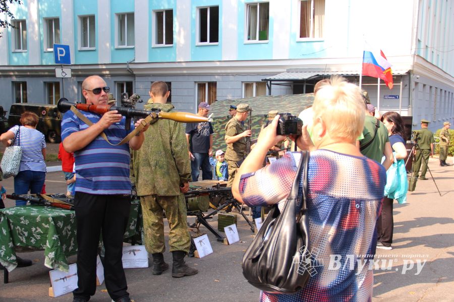 Великие Луки празднуют День города (ФОТО)